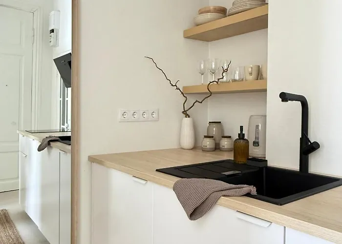 Apartment, Boho Gem Apartman *